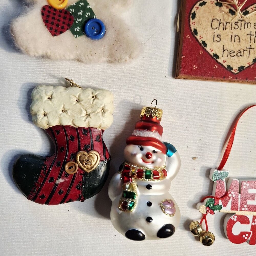 Christmas Ornaments Set Of 10 Assorted Styles Snowman Angel Heart Star Tree & Mo - Picture 6 of 8